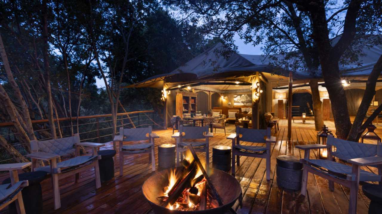Viewing deck at Mara Toto Tree Camp overlooking the Maasai Mara