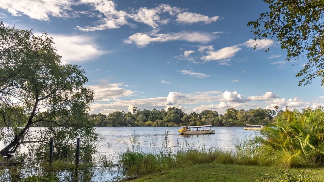 Zambezi River cruise boat near Palm River Hotel