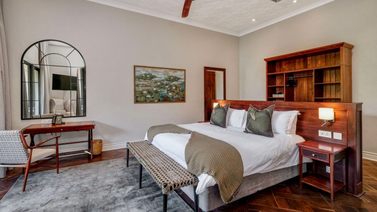 Luxury double room Palm River Hotel Victoria Falls
