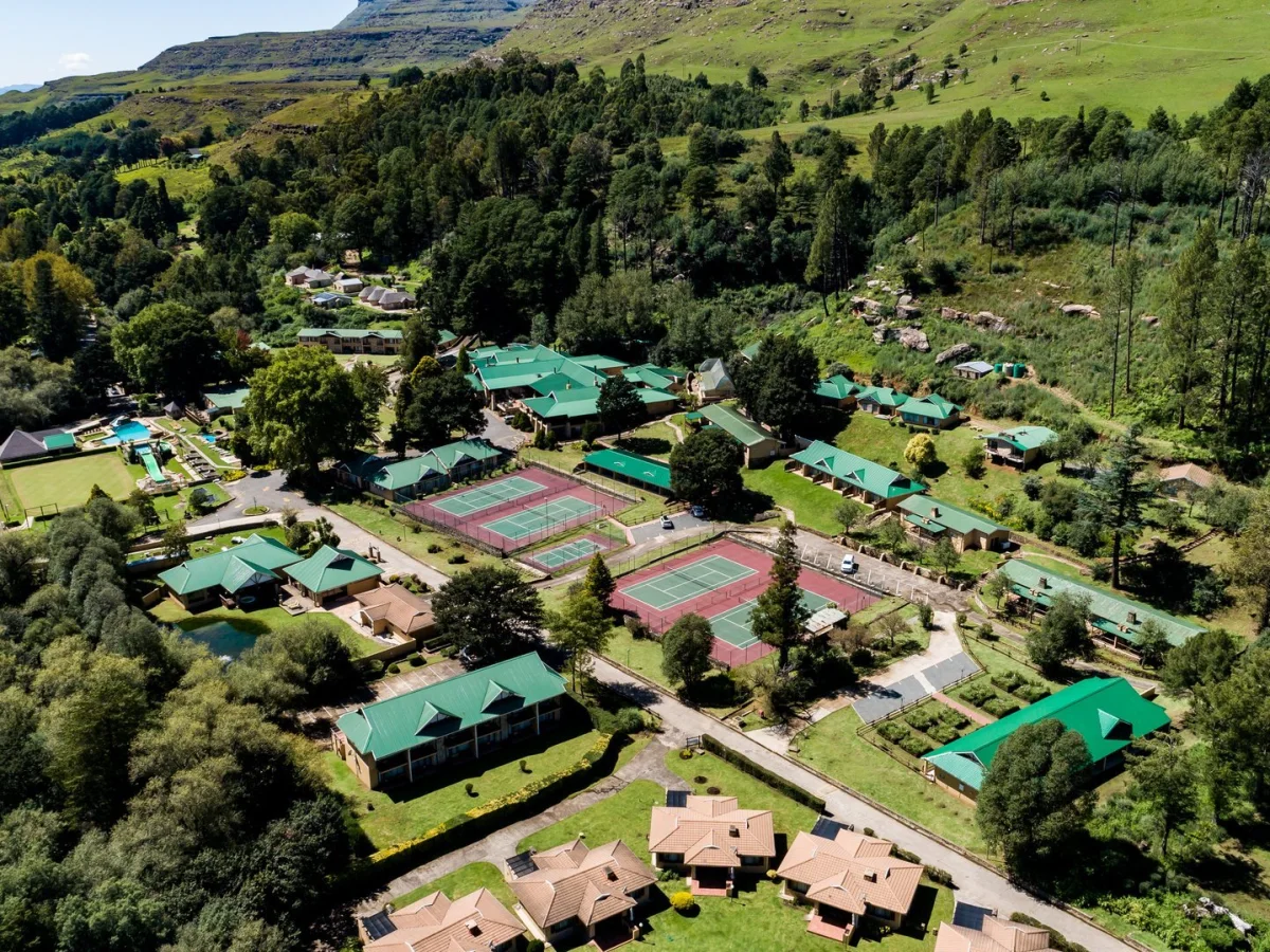 Aerial view of Drakensberg Gardens Resort and tennis courts.